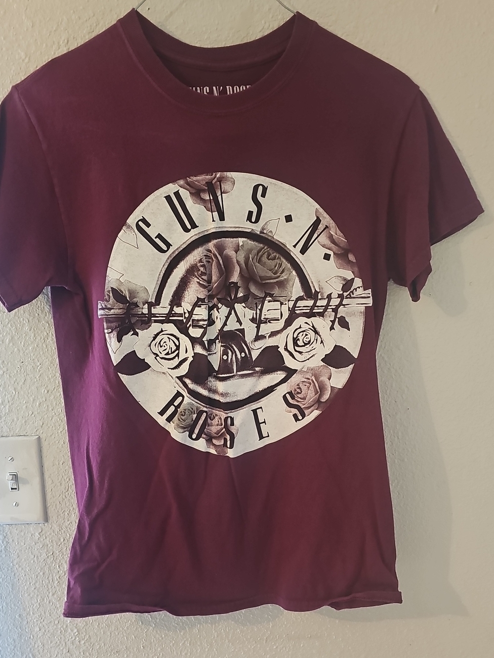Womens Graphic Tee - Burgundy Guns & Roses TSHIRT $5